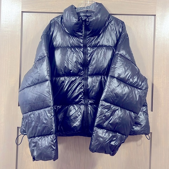 NWOT OLD NAVY Puffer Coat - Picture 1 of 9